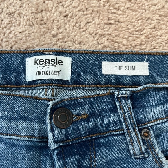 Kensie Jeans • Vintage Luxe, The Slim, Distressed - Picture 5 of 5